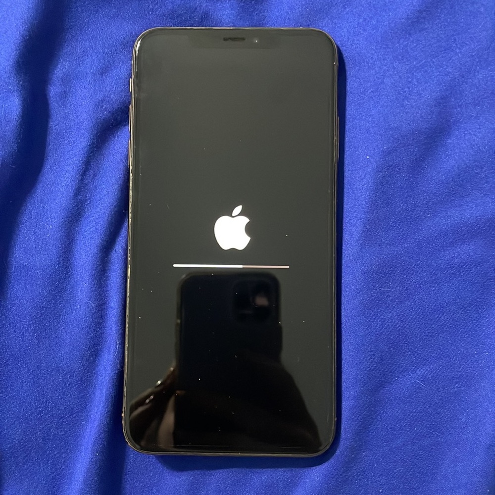 Used iPhone XS MAX